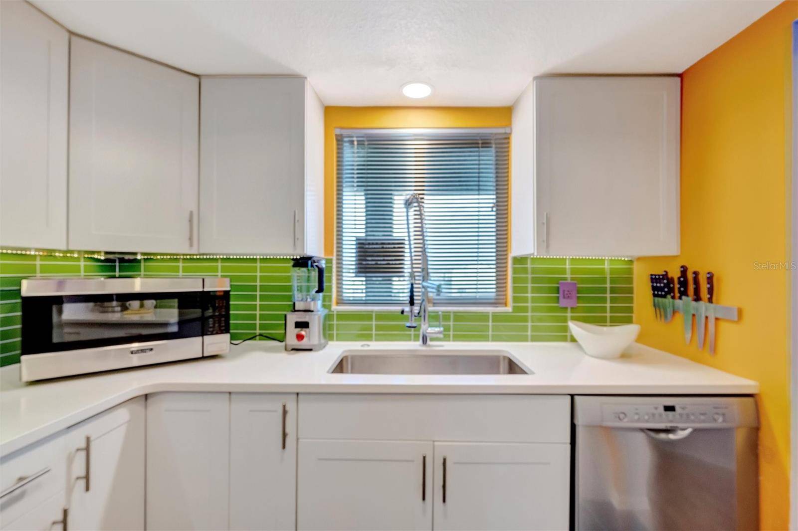 Bradenton, FL 34205,3740 LAKE BAYSHORE DR #501