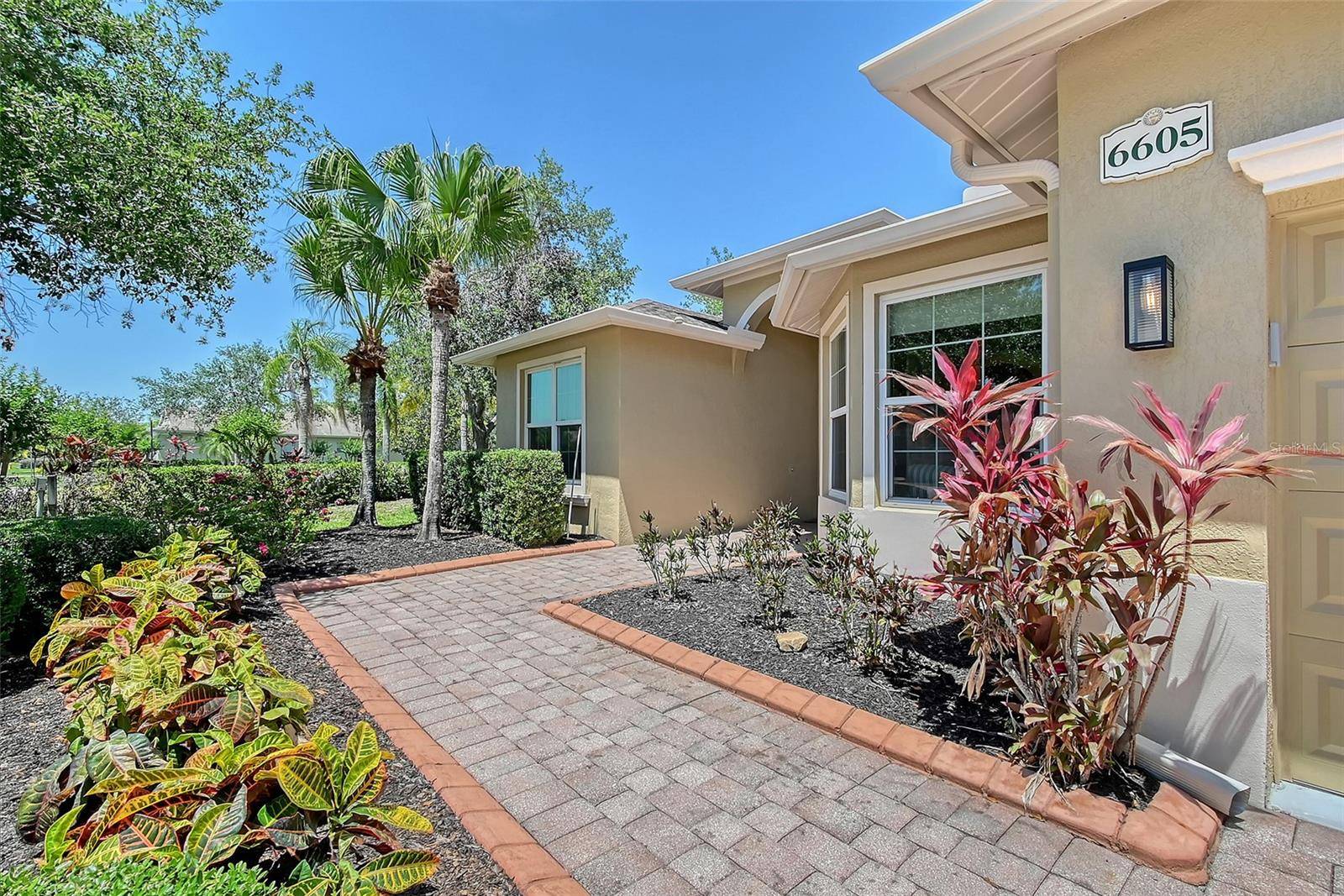 Sarasota, FL 34243,6605 38TH LN E