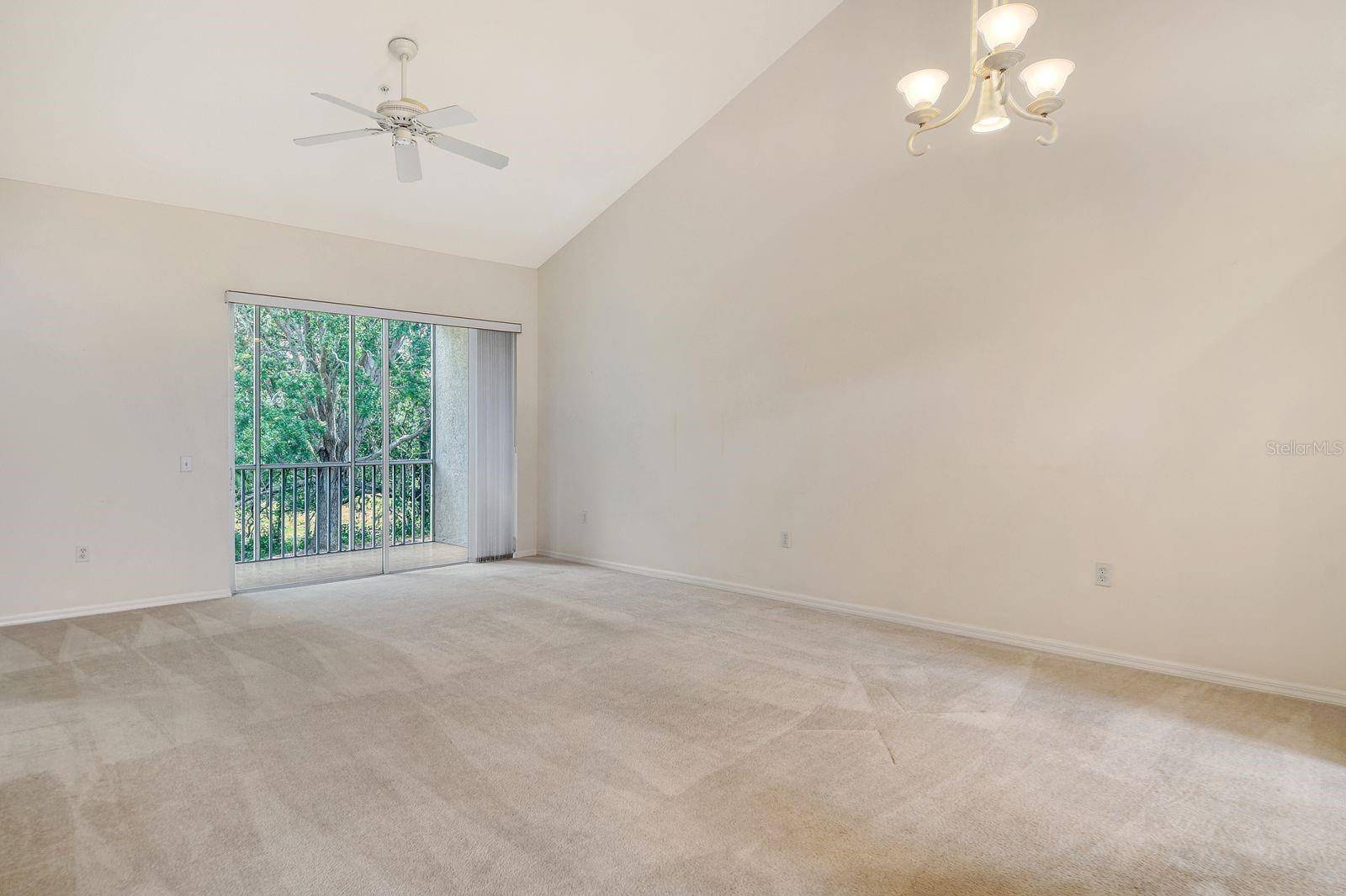 Sarasota, FL 34238,8315 GLENROSE WAY #1421