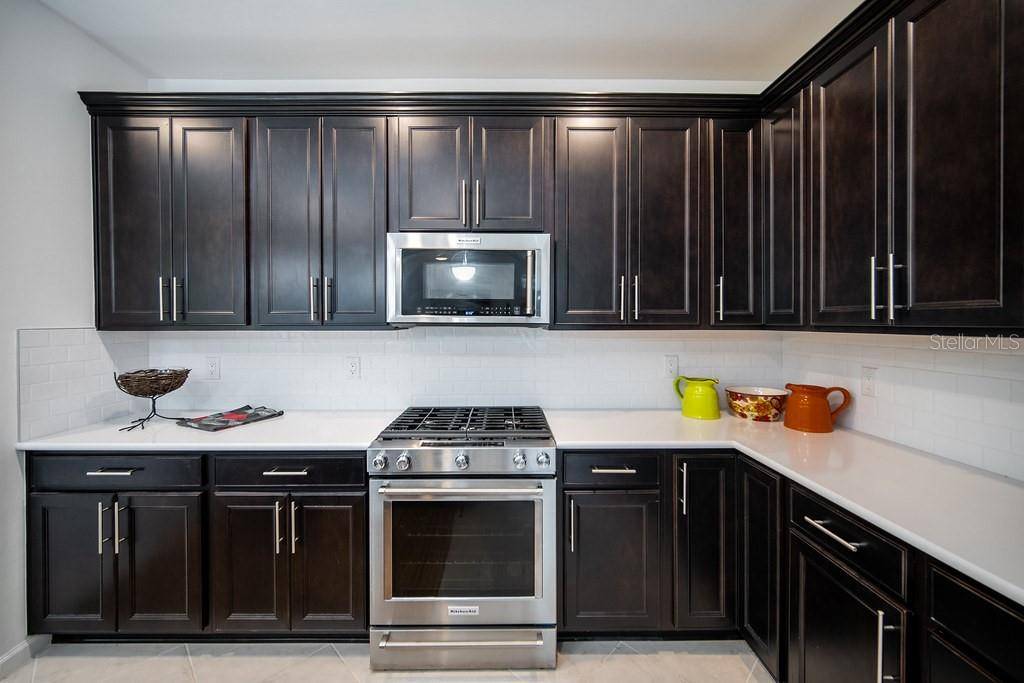 North Fort Myers, FL 33917,17578 WINDING OAK LN