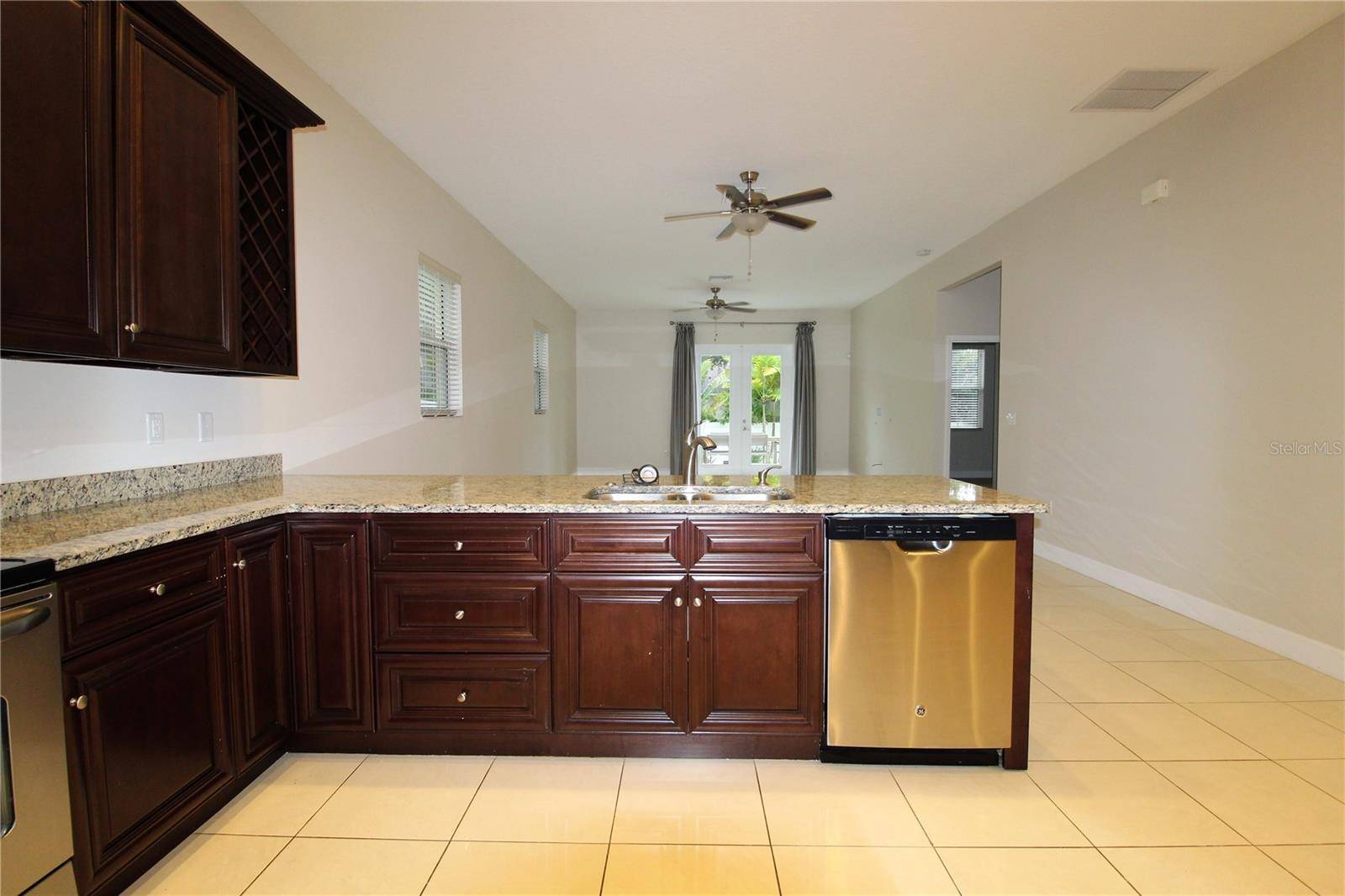 Sarasota, FL 34237,2278 TAMI SOLA ST
