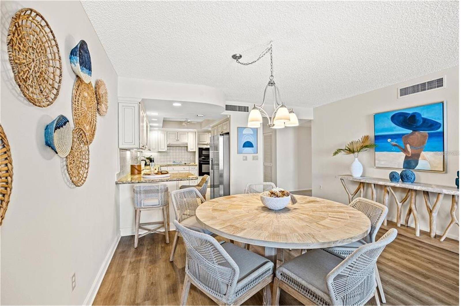 Sarasota, FL 34236,1212 BENJAMIN FRANKLIN DR #701