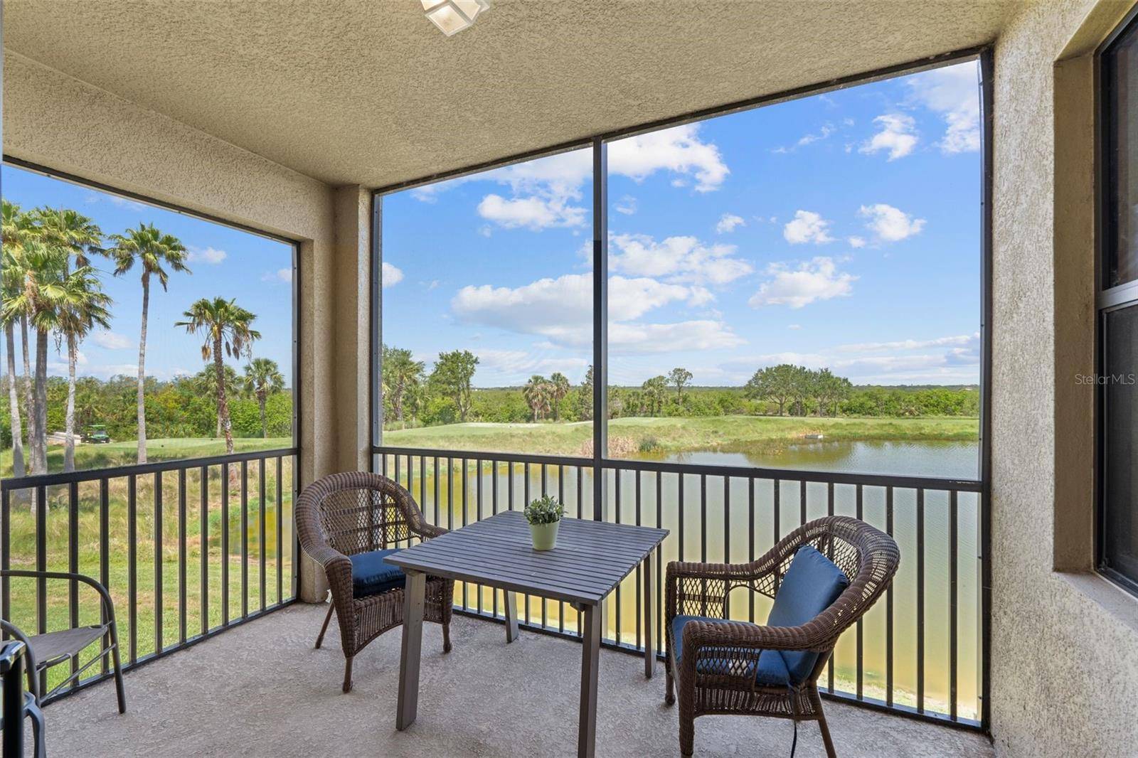 Bradenton, FL 34212,7005 RIVER HAMMOCK DR #203
