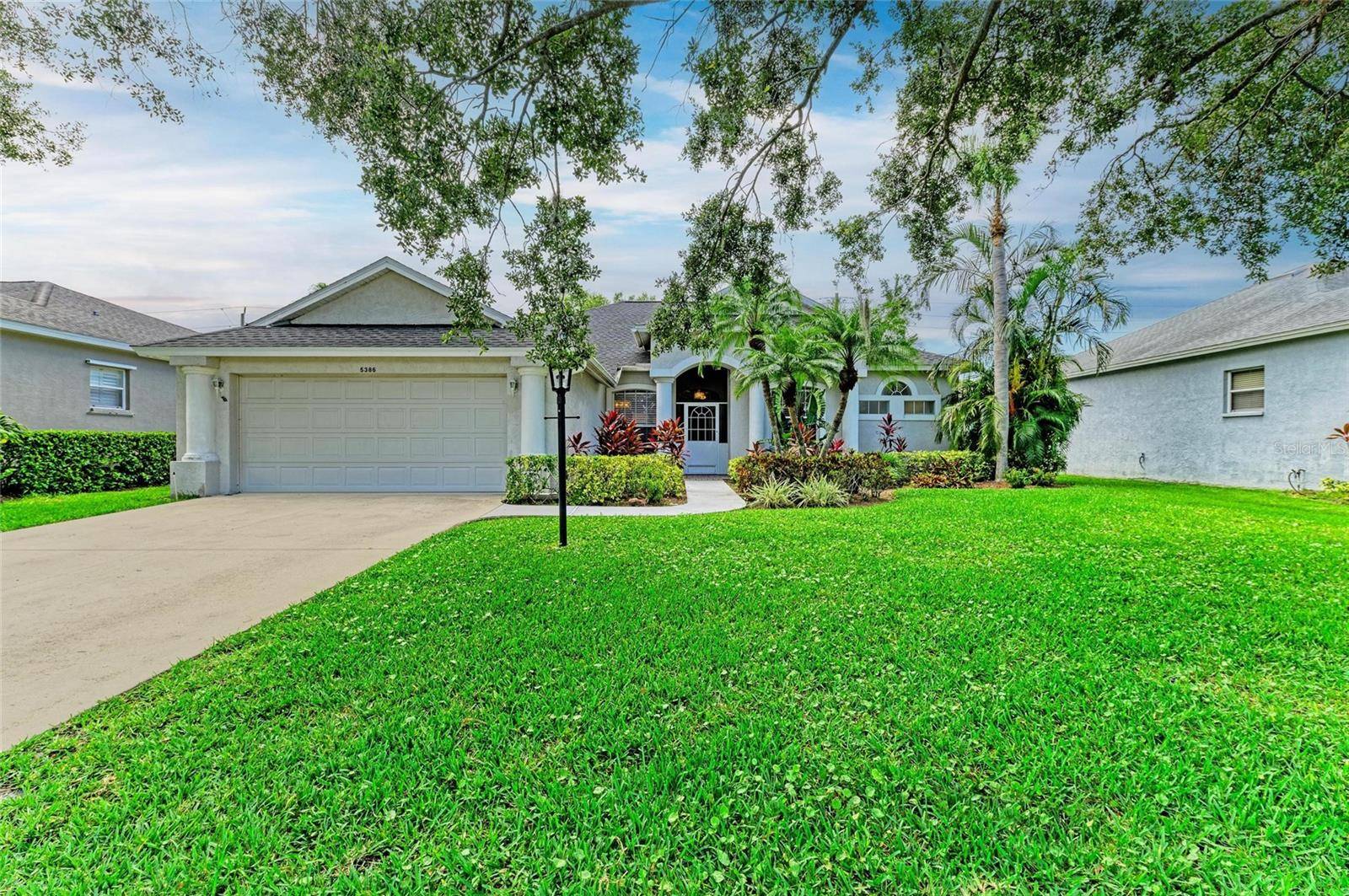 Sarasota, FL 34243,5386 CREEKSIDE TRL