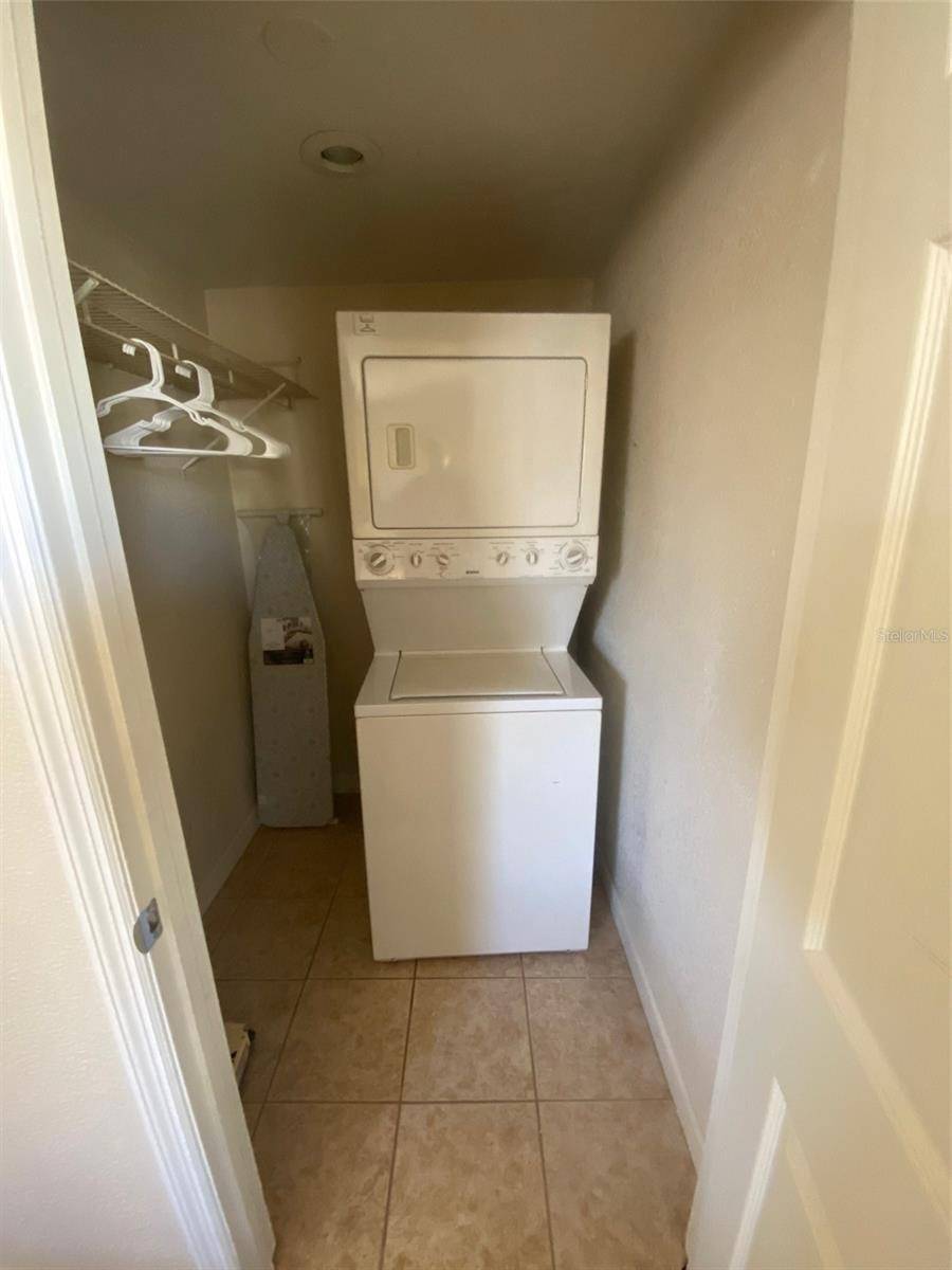 Sarasota, FL 34234,960 HIGHLAND ST