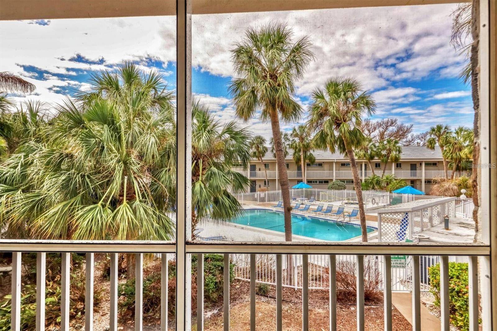 Sarasota, FL 34236,500 S WASHINGTON DR #25B