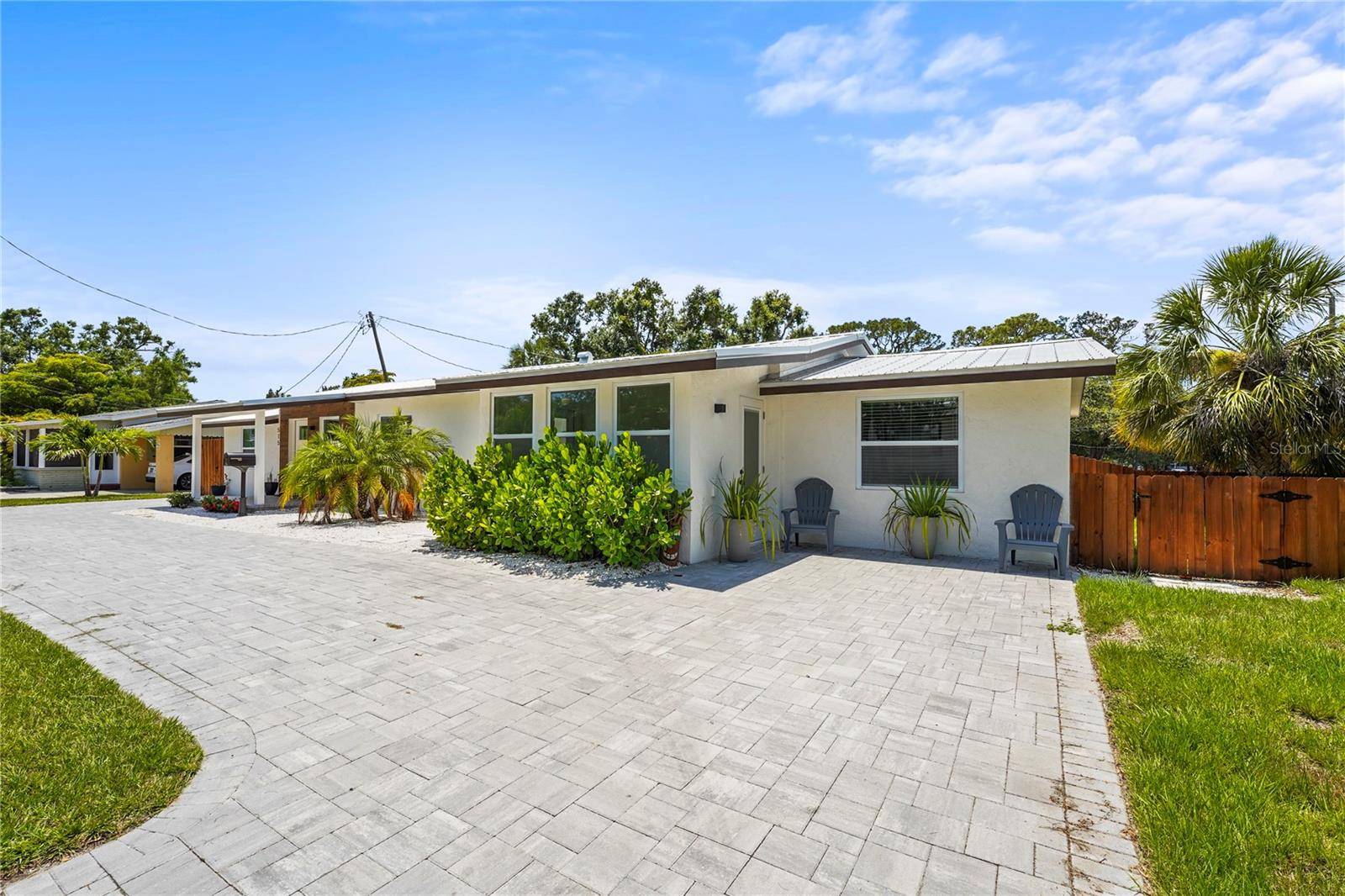 Sarasota, FL 34236,515 N OSPREY AVE