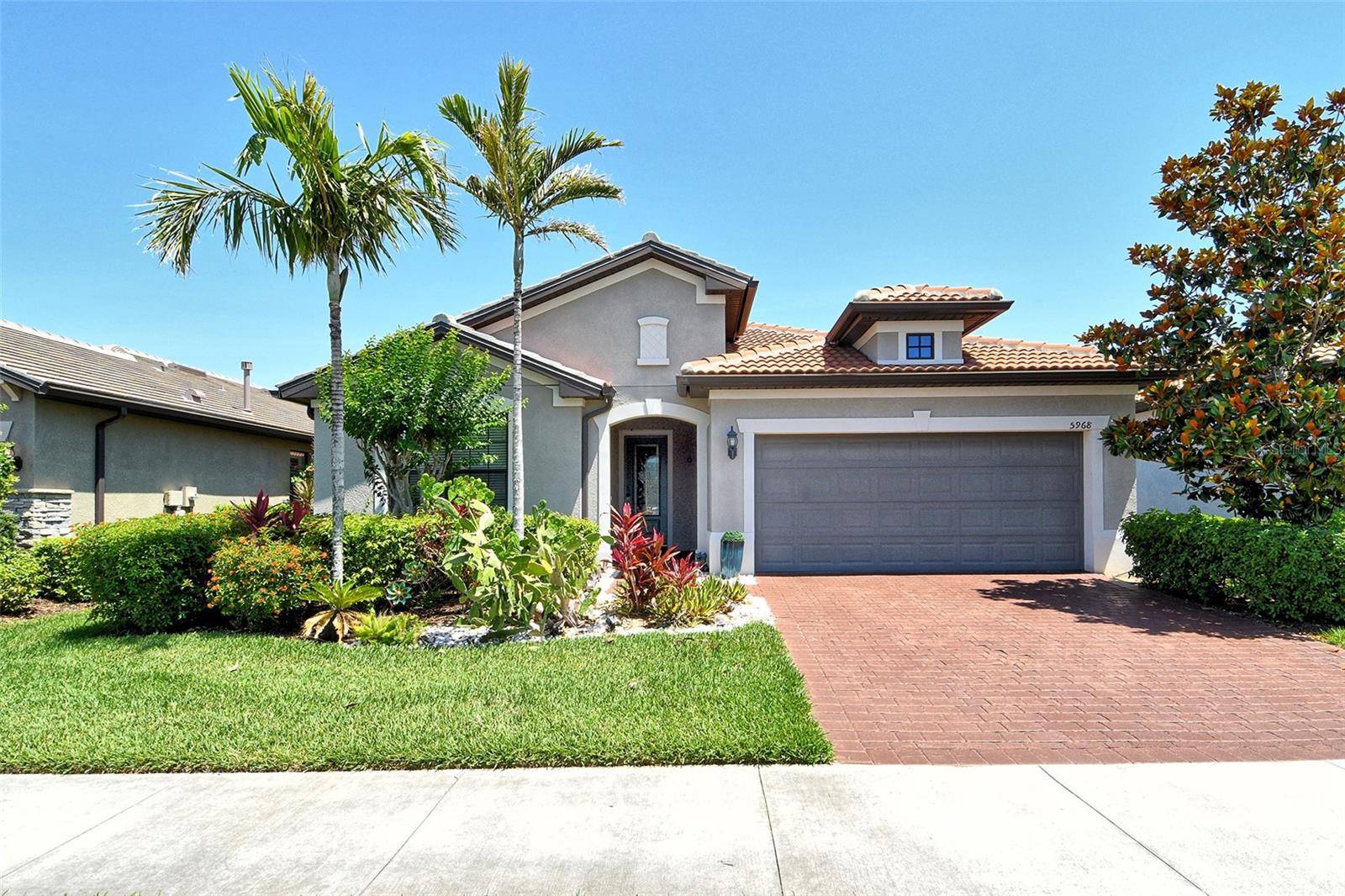 Sarasota, FL 34238,5968 SNOWY EGRET DR