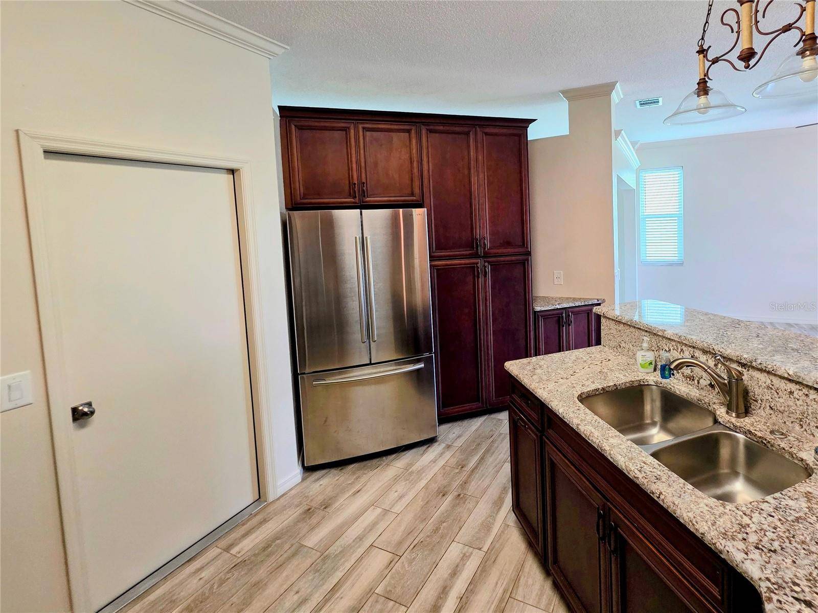 Bradenton, FL 34212,834 SPRINGWOOD CIR