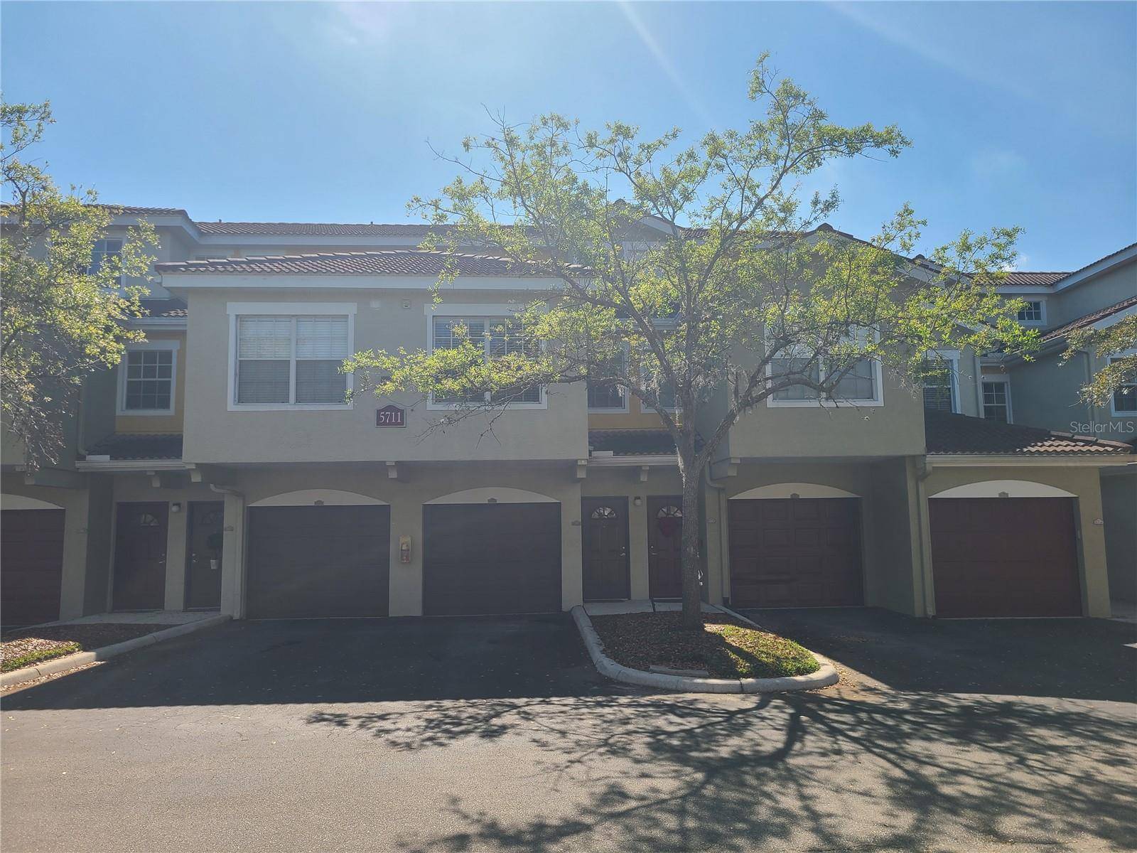 Sarasota, FL 34235,5711 BENTGRASS DR #19-204