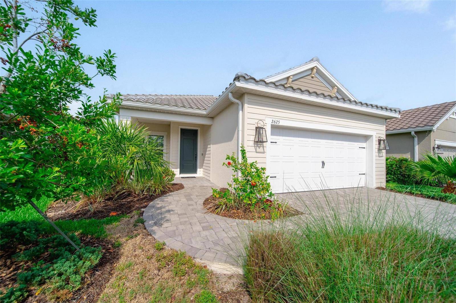 Sarasota, FL 34240,2625 STAR APPLE WAY