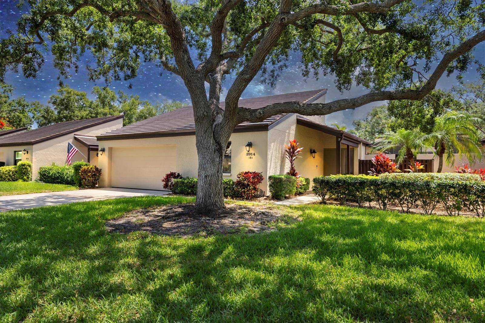 Sarasota, FL 34232,3914 GLEN OAKS MANOR DR