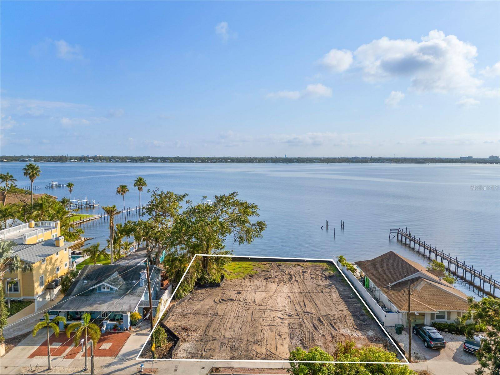 Bradenton, FL 34205,2716 RIVERVIEW BLVD
