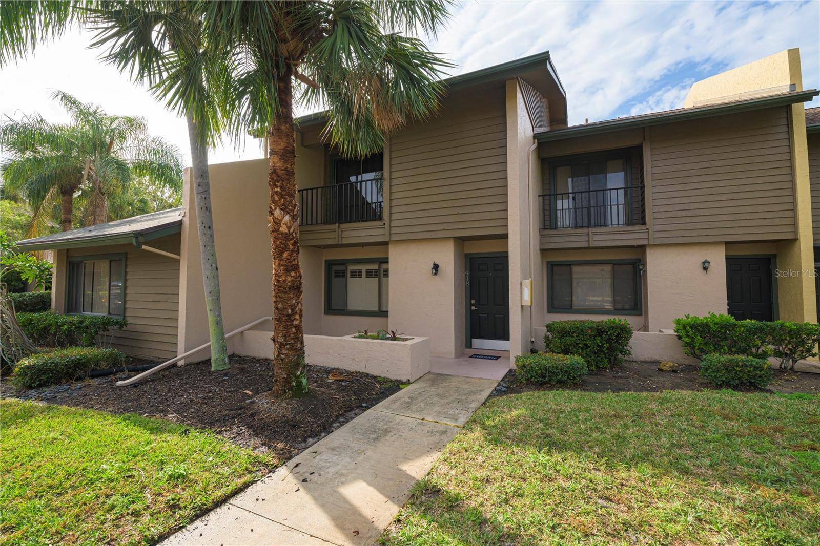 Sarasota, FL 34234,918 SUNRIDGE DR #E-4