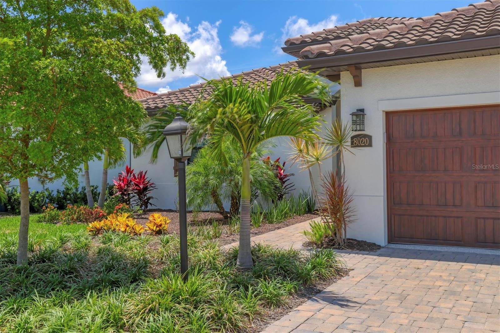 Sarasota, FL 34241,8020 CLEARWATER CT