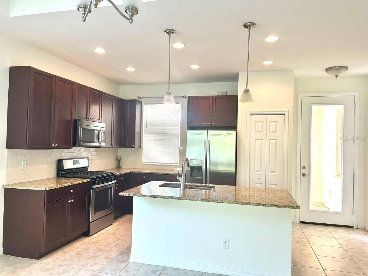 Sarasota, FL 34243,2921 TRUSTEE AVE