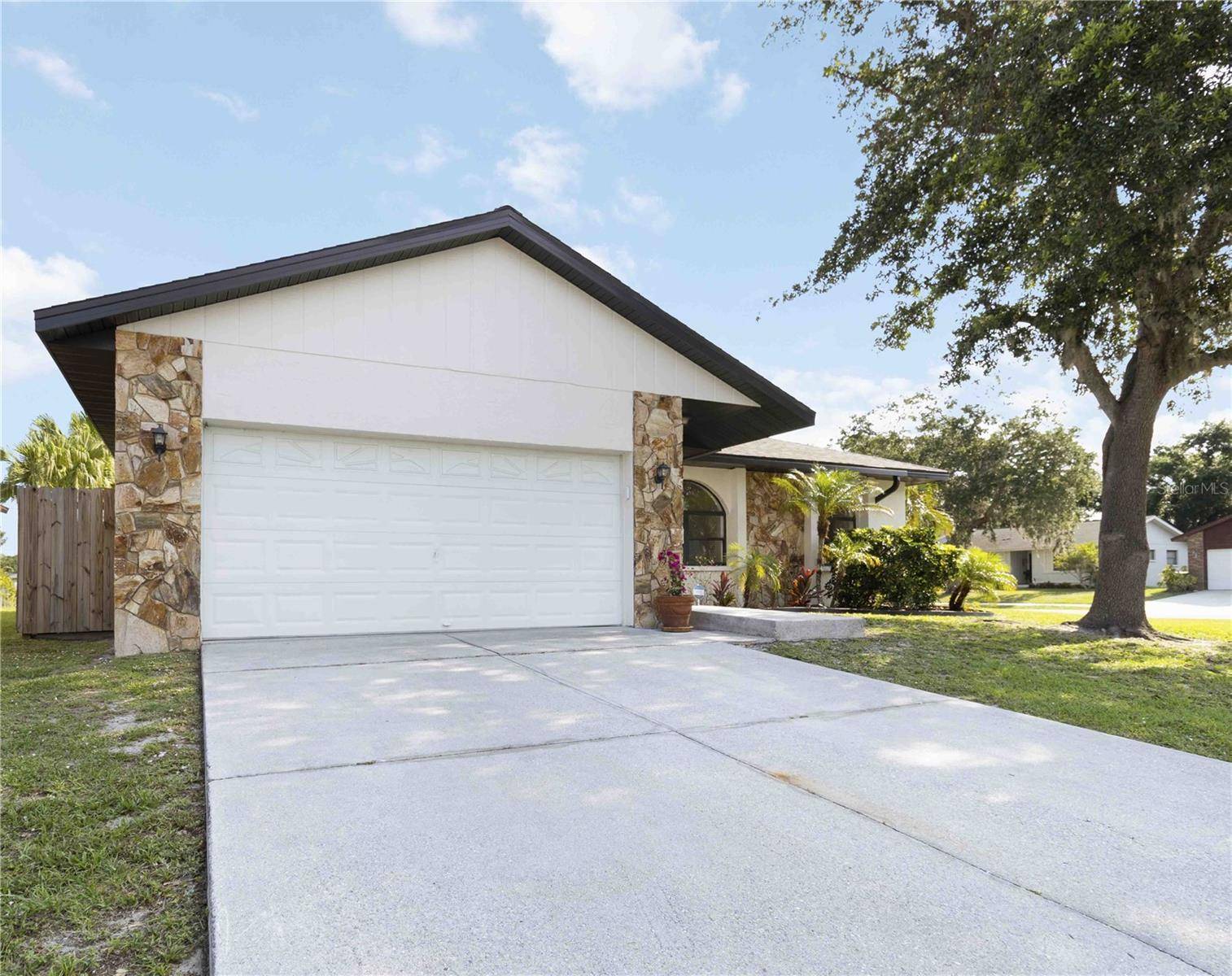 Sarasota, FL 34232,2477 WOOD OAK DR