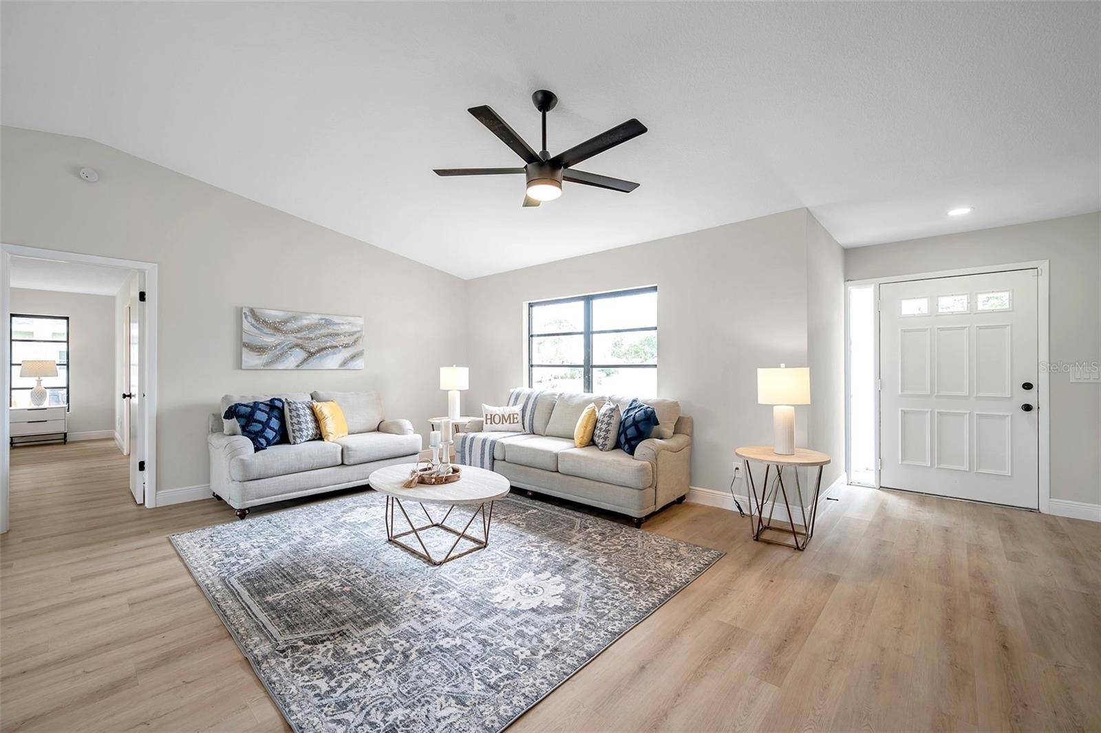 Sarasota, FL 34243,5125 PALM AIRE DR