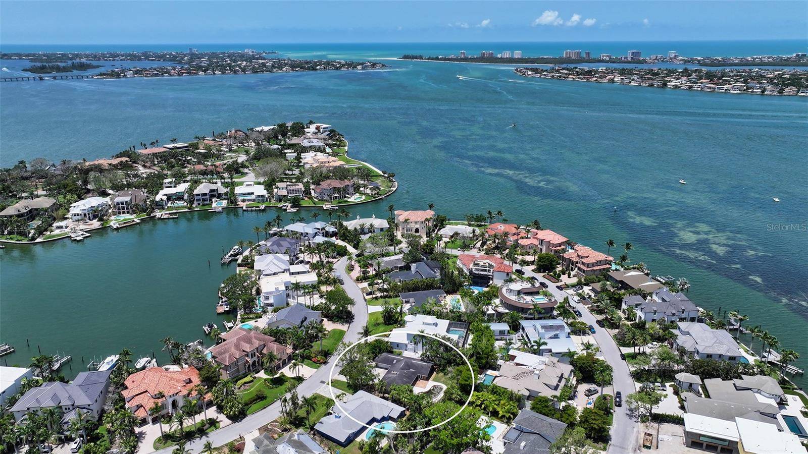 Sarasota, FL 34239,1387 HARBOR DR