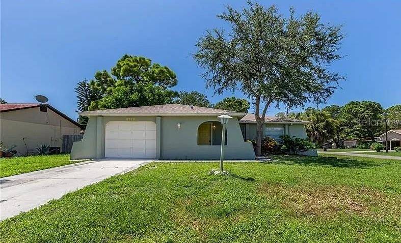 Sarasota, FL 34231,8730 FILSON PL