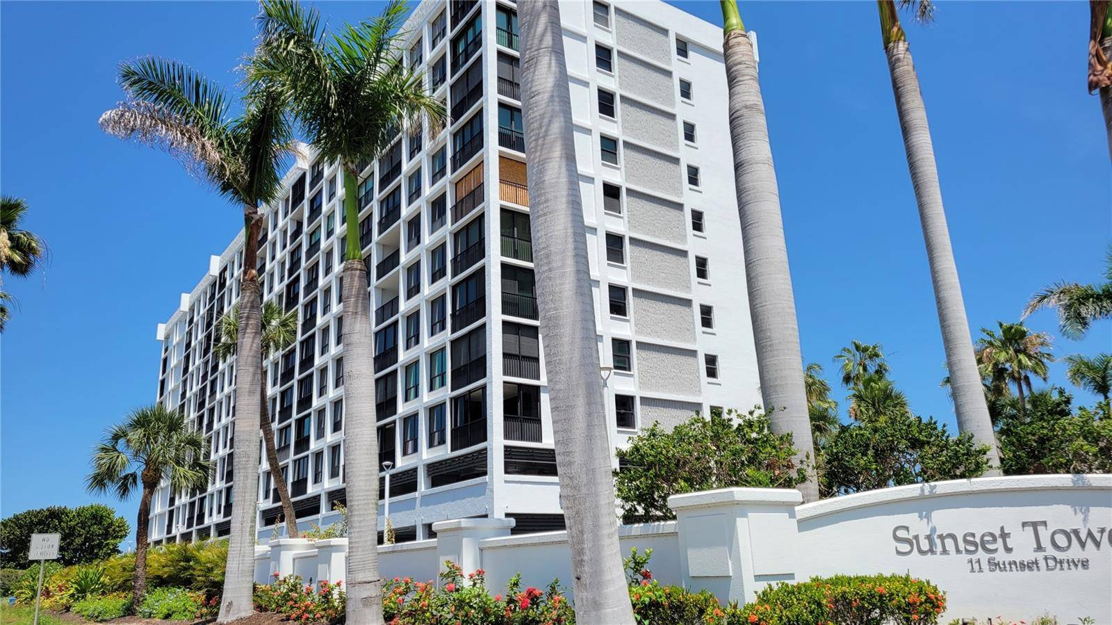 Sarasota, FL 34236,11 SUNSET DR #704