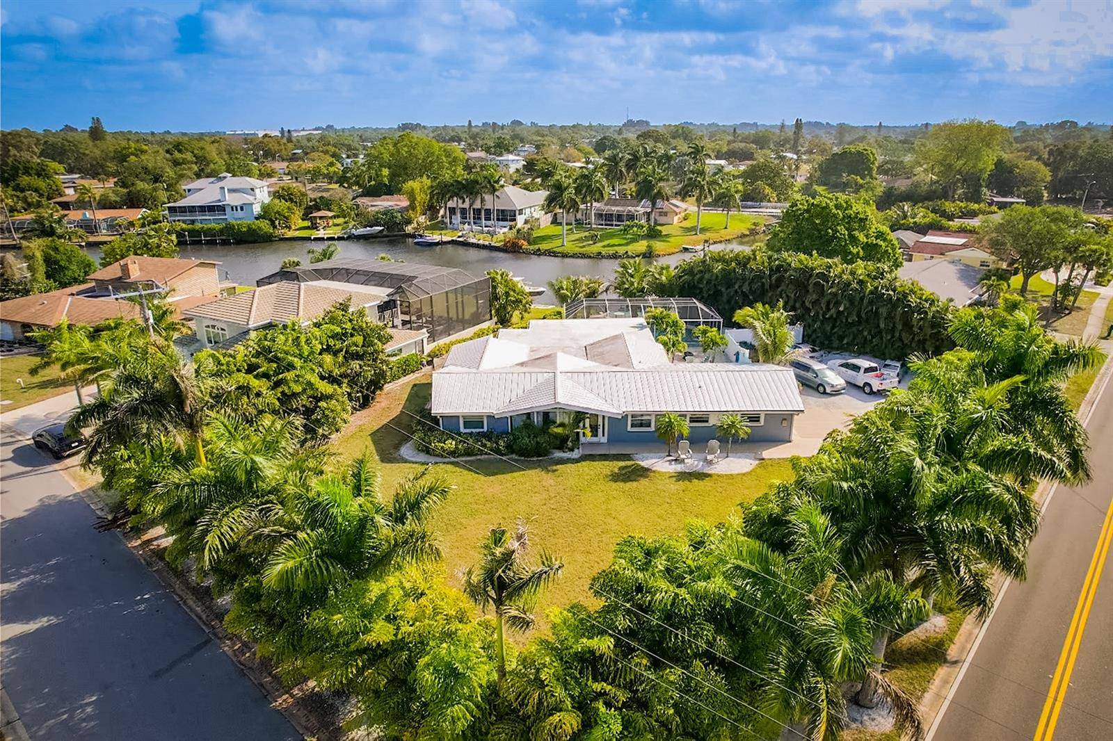 Sarasota, FL 34231,2159 CONSTITUTION BLVD