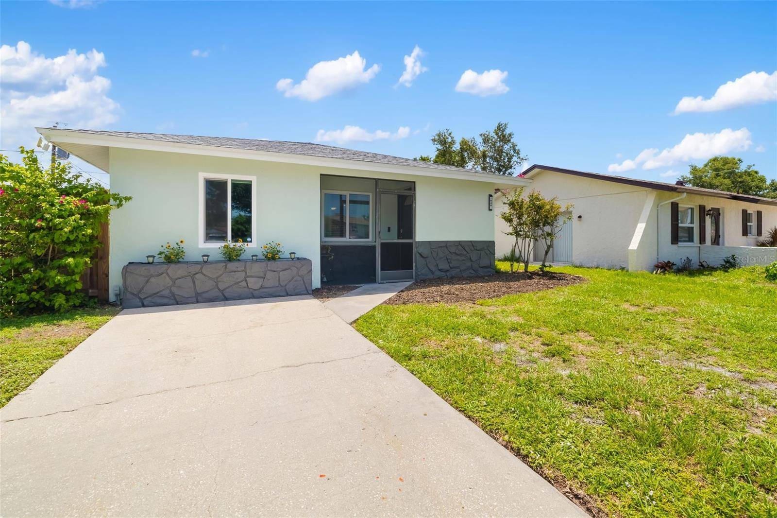 Venice, FL 34285,1040 HOPE ST
