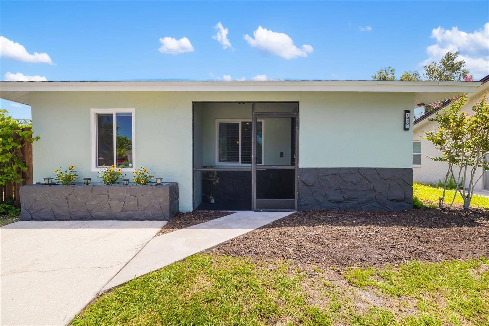 Venice, FL 34285,1040 HOPE ST