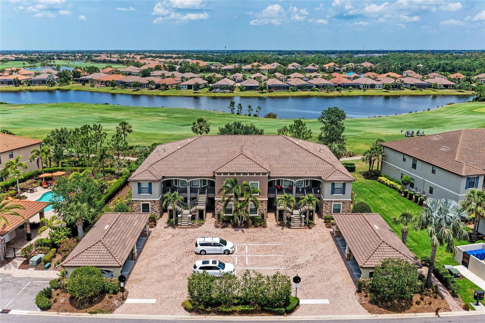 Lakewood Ranch, FL 34211,13711 MESSINA LOOP #102