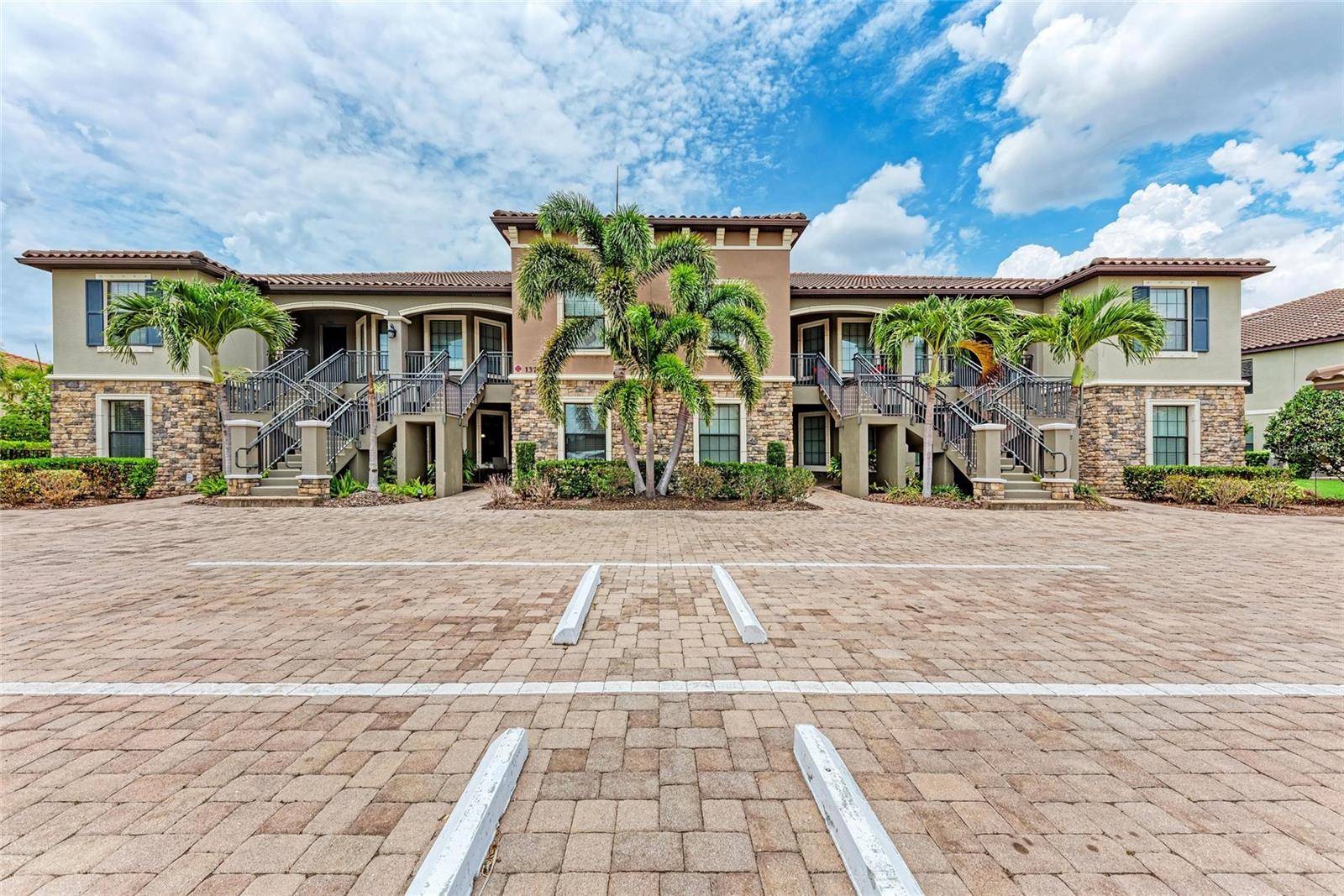 Lakewood Ranch, FL 34211,13711 MESSINA LOOP #102