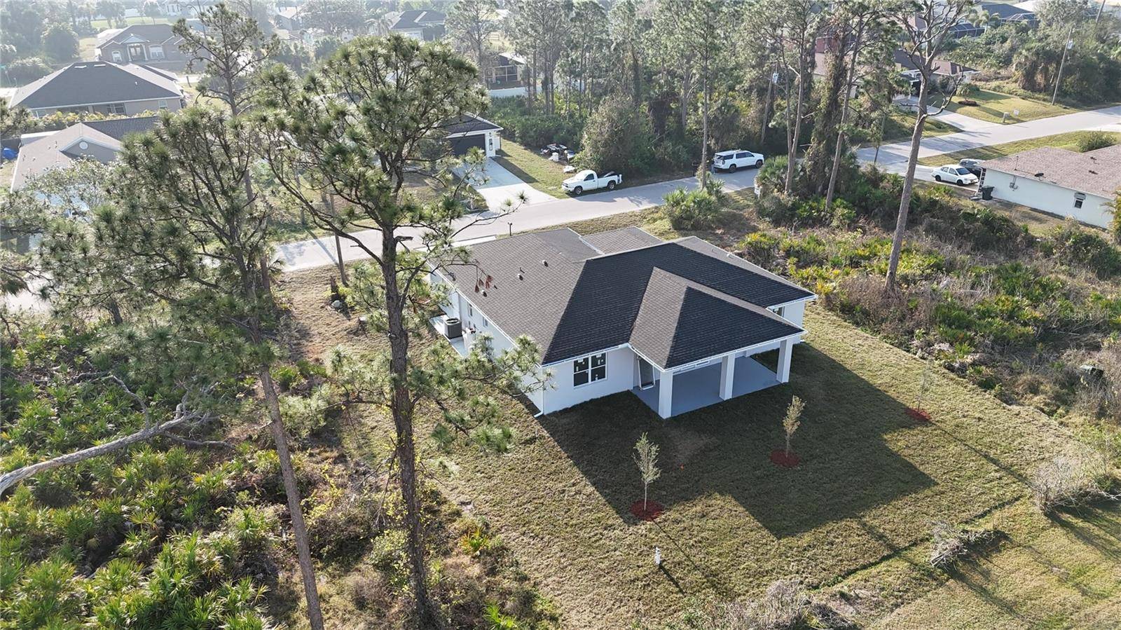 North Port, FL 34286,2323 ZUYDER TER