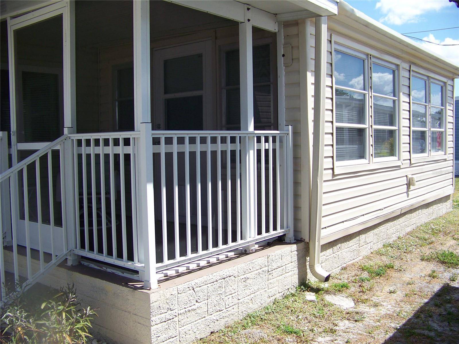 Punta Gorda, FL 33950,10100 BURNT STORE RD #77