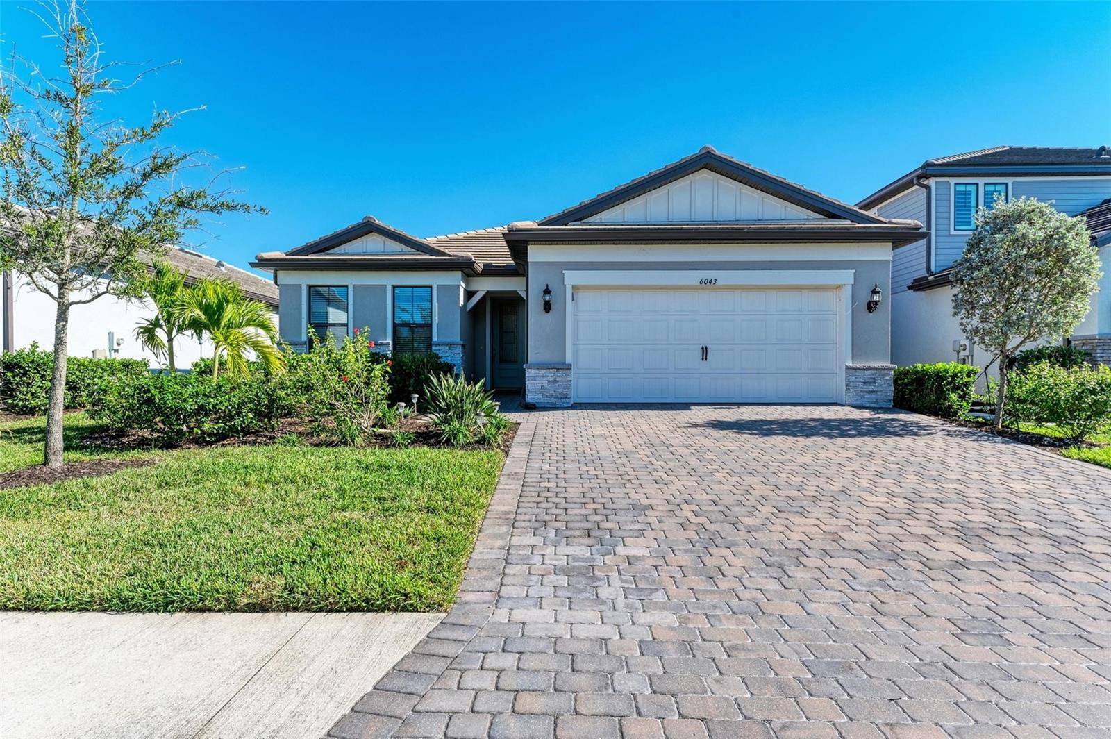 Bradenton, FL 34211,6043 BLUESTAR CT