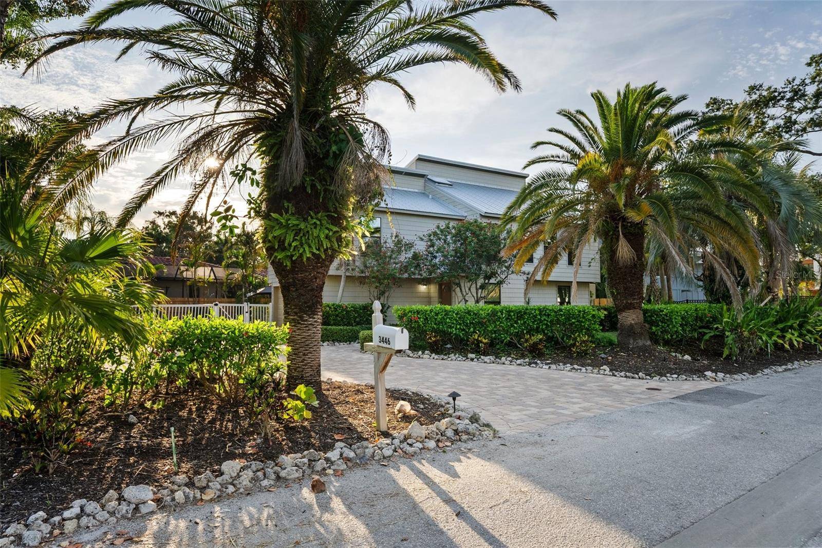 Sarasota, FL 34242,3446 ANGLIN DR