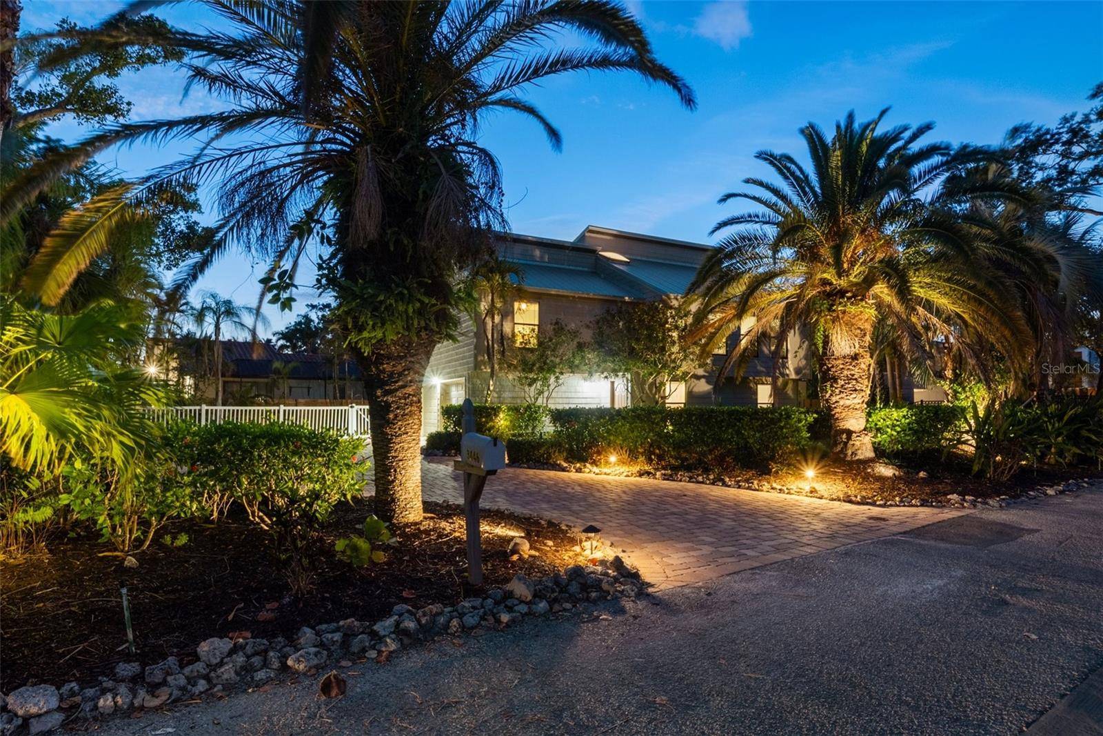 Sarasota, FL 34242,3446 ANGLIN DR