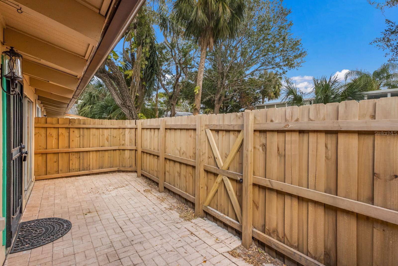 Sarasota, FL 34237,500 N JEFFERSON AVE #G5