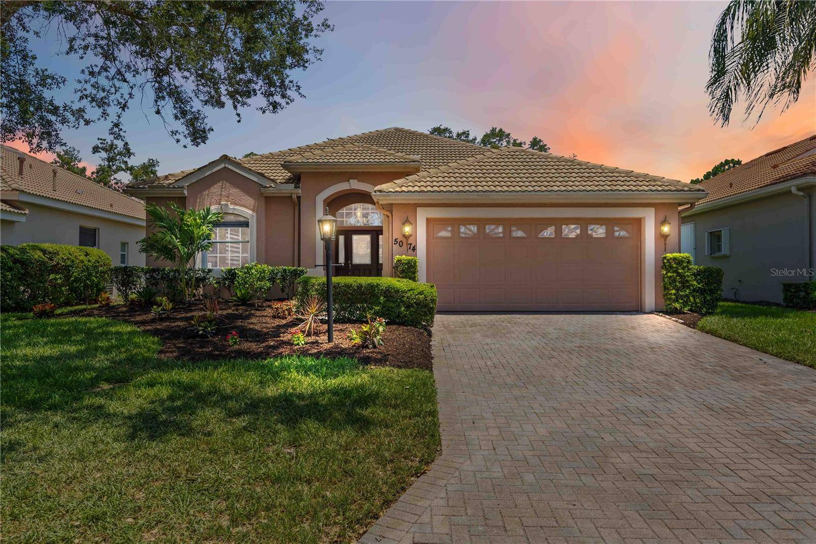 Sarasota, FL 34238,5074 FLAGSTONE DR