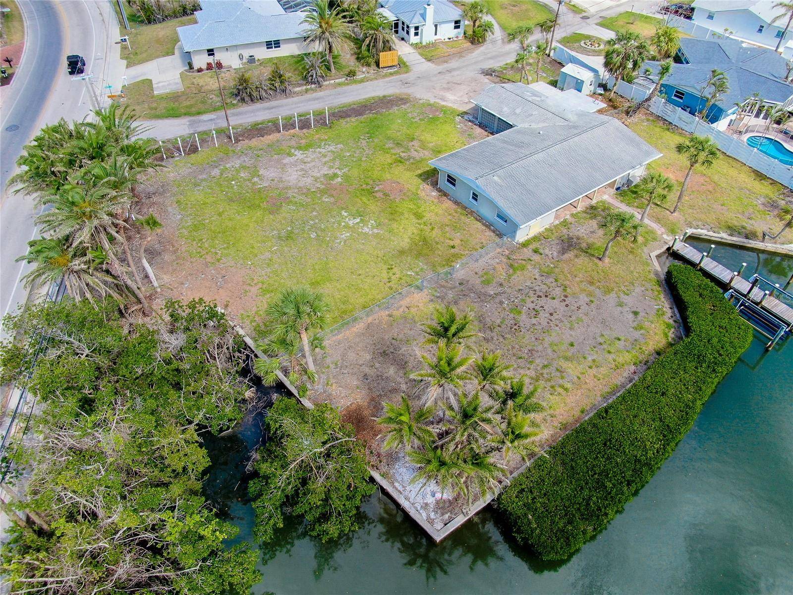 Nokomis, FL 34275,104 POPS LN