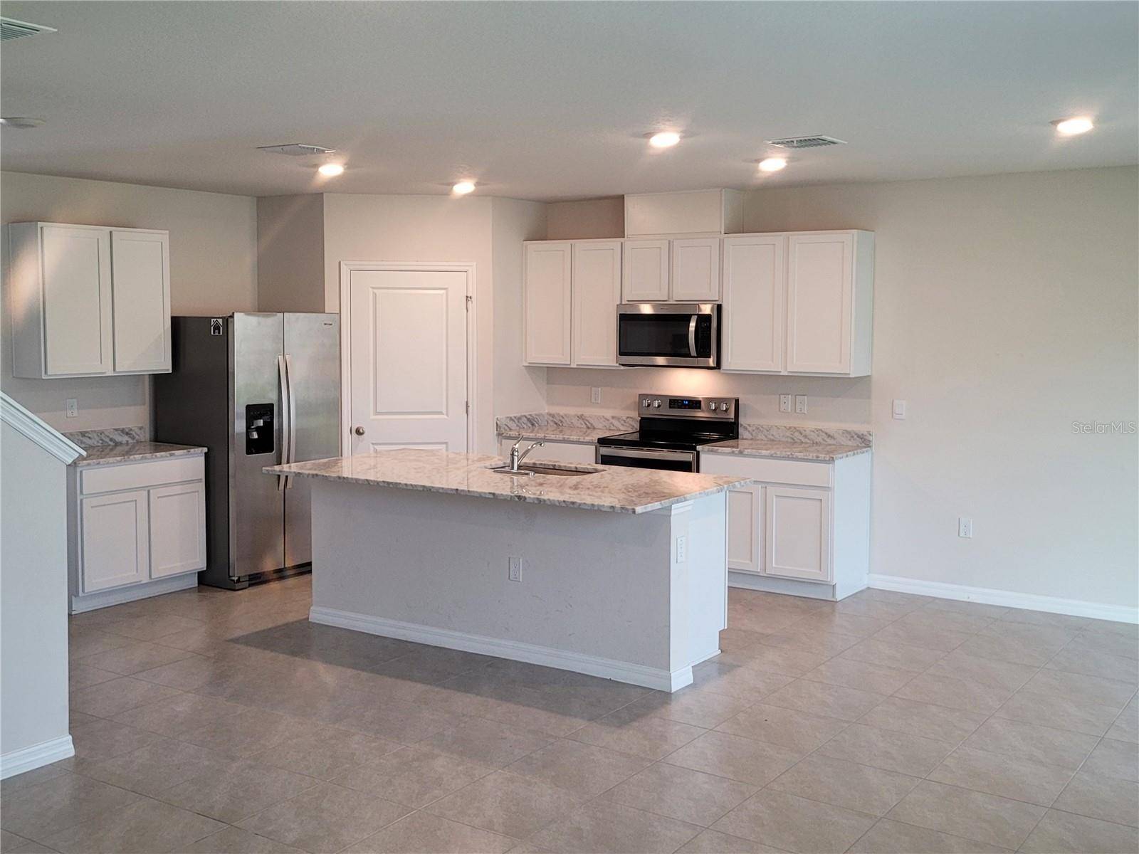 Bradenton, FL 34211,18011 CANOPY PL