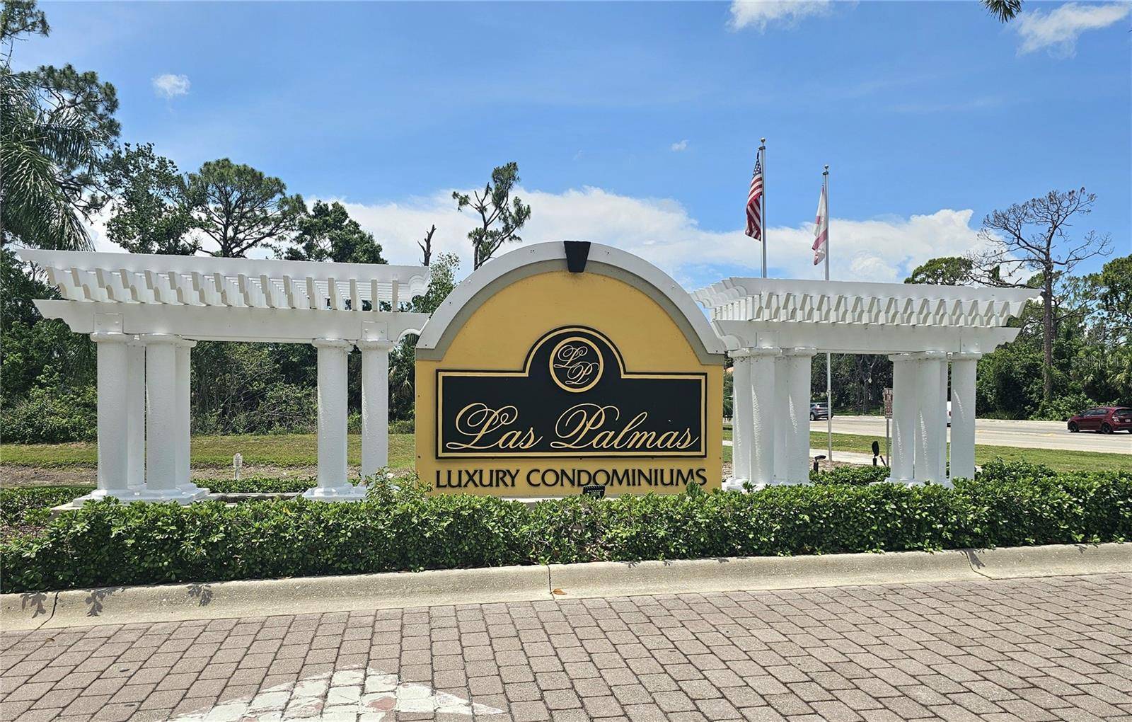 Sarasota, FL 34235,5711 BENTGRASS DR #19-203