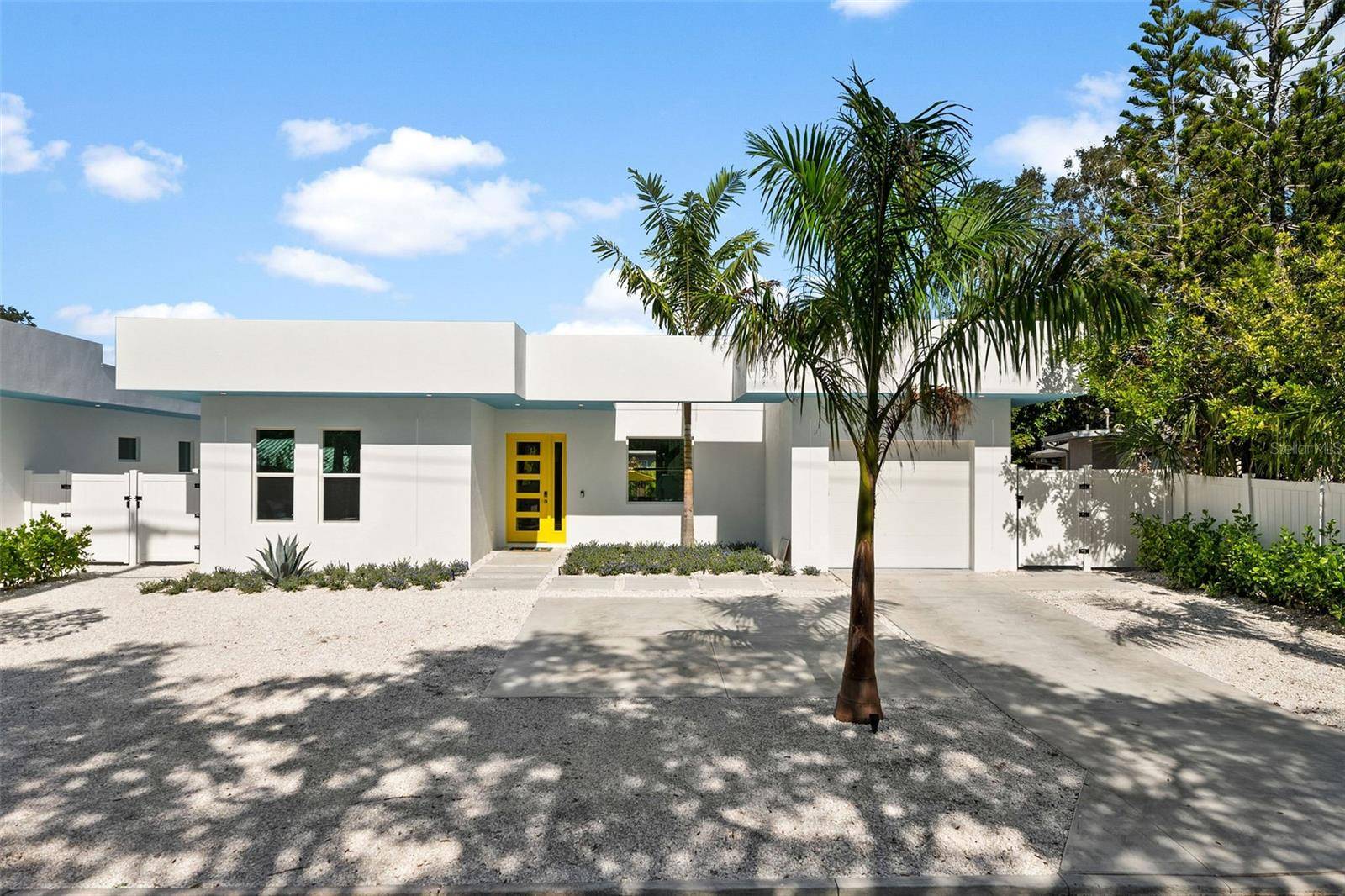 Sarasota, FL 34239,2375 WALDEMERE ST