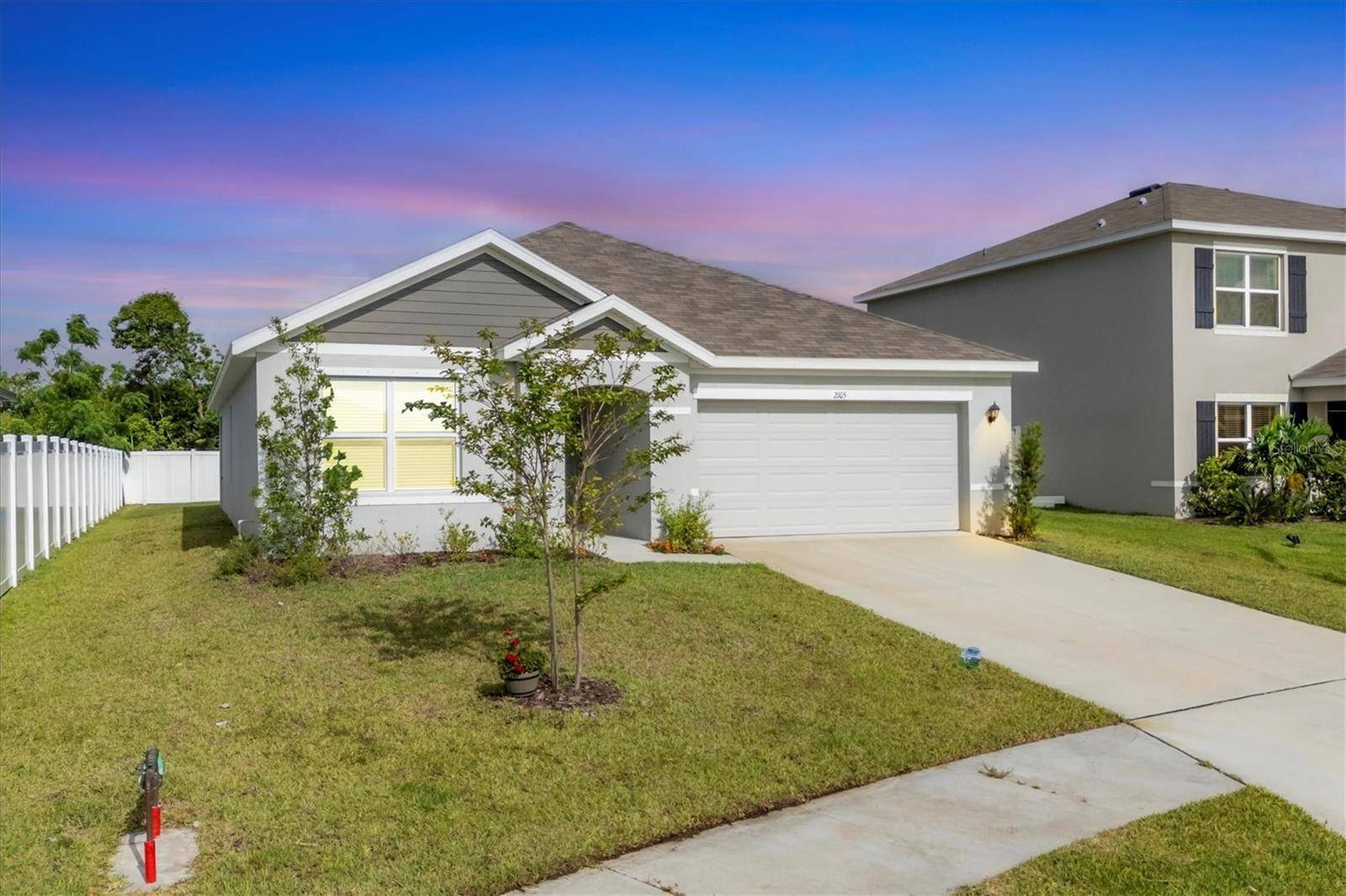 Bradenton, FL 34208,2105 GRAND FLORA TRL