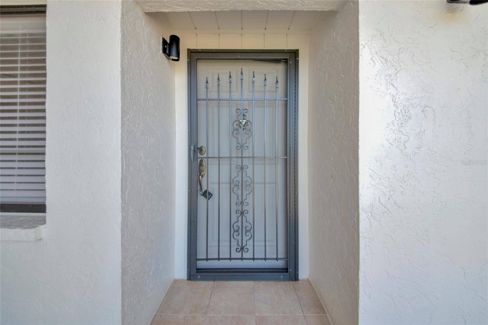 Longboat Key, FL 34228,3630 GULF OF MEXICO DR #202
