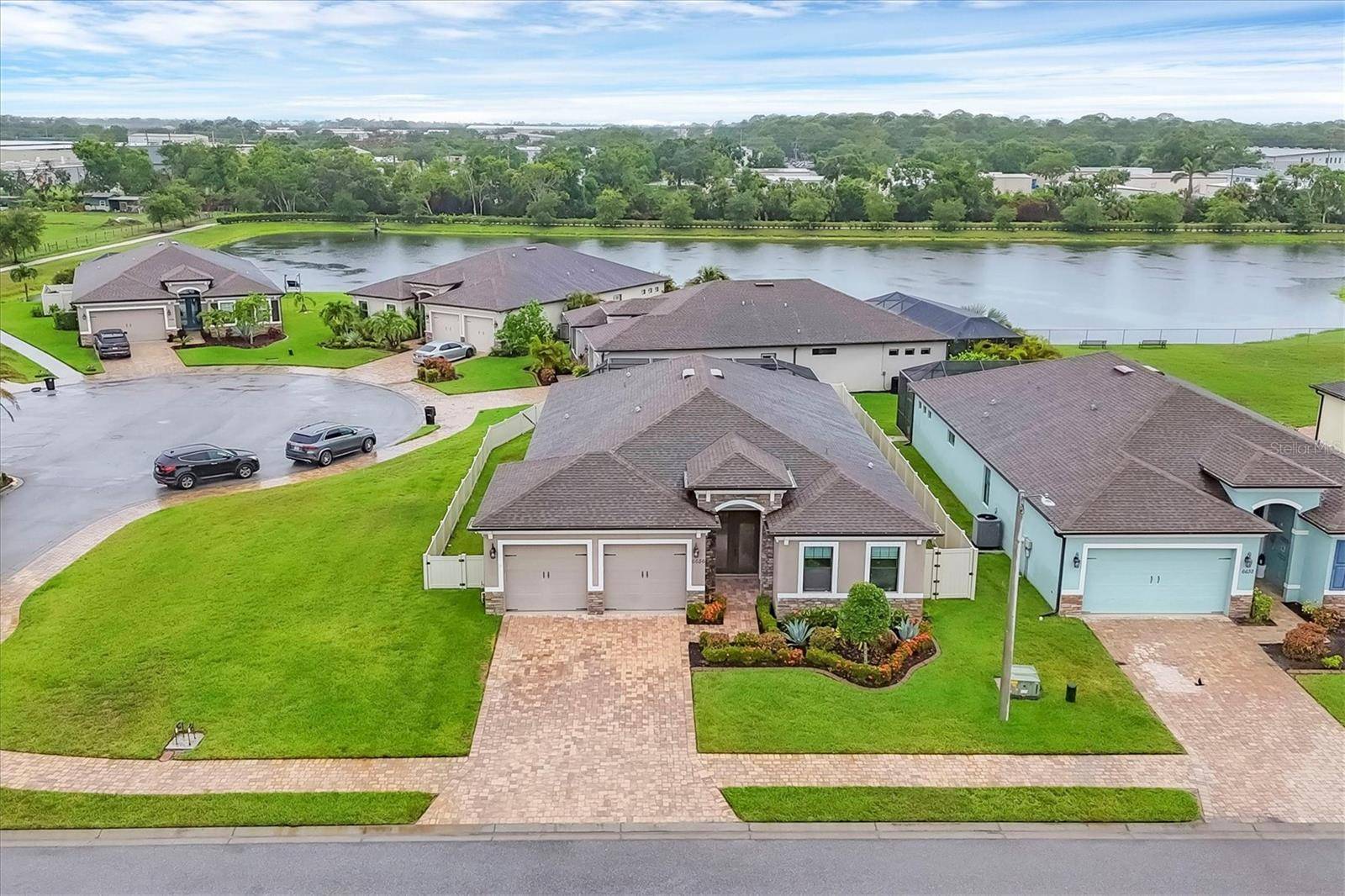 Sarasota, FL 34243,6636 35TH CT E
