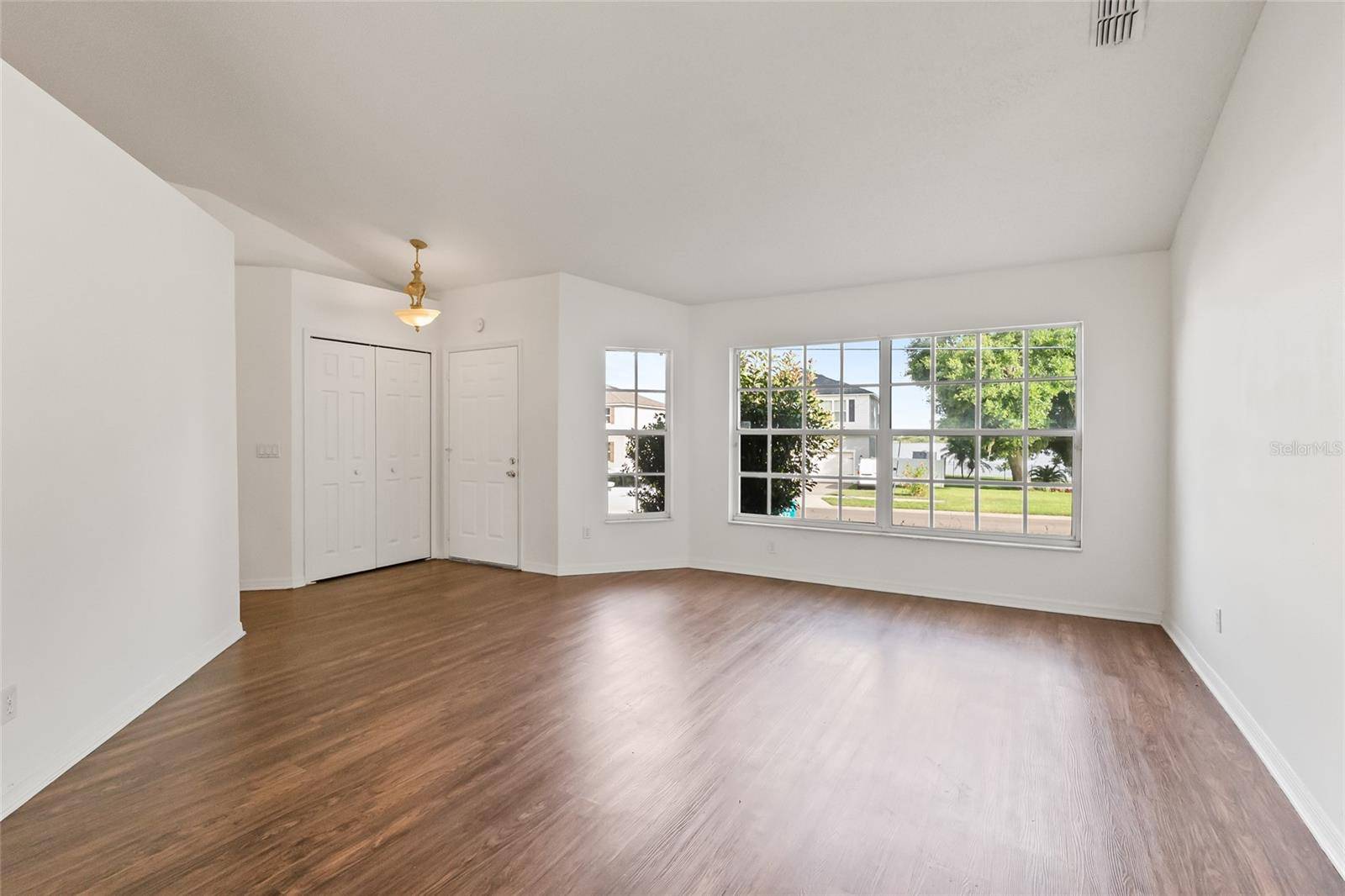 Apopka, FL 32703,294 LAKE DOE BLVD