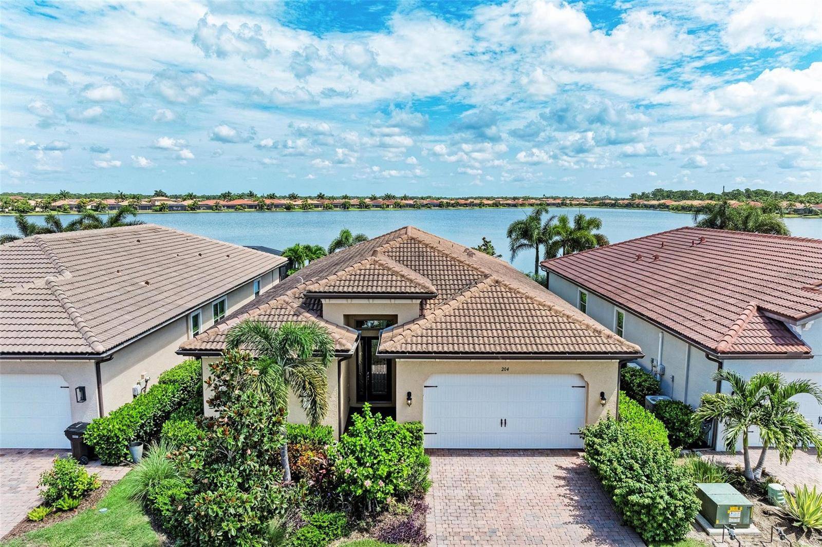 Nokomis, FL 34275,204 MARAVIYA BLVD