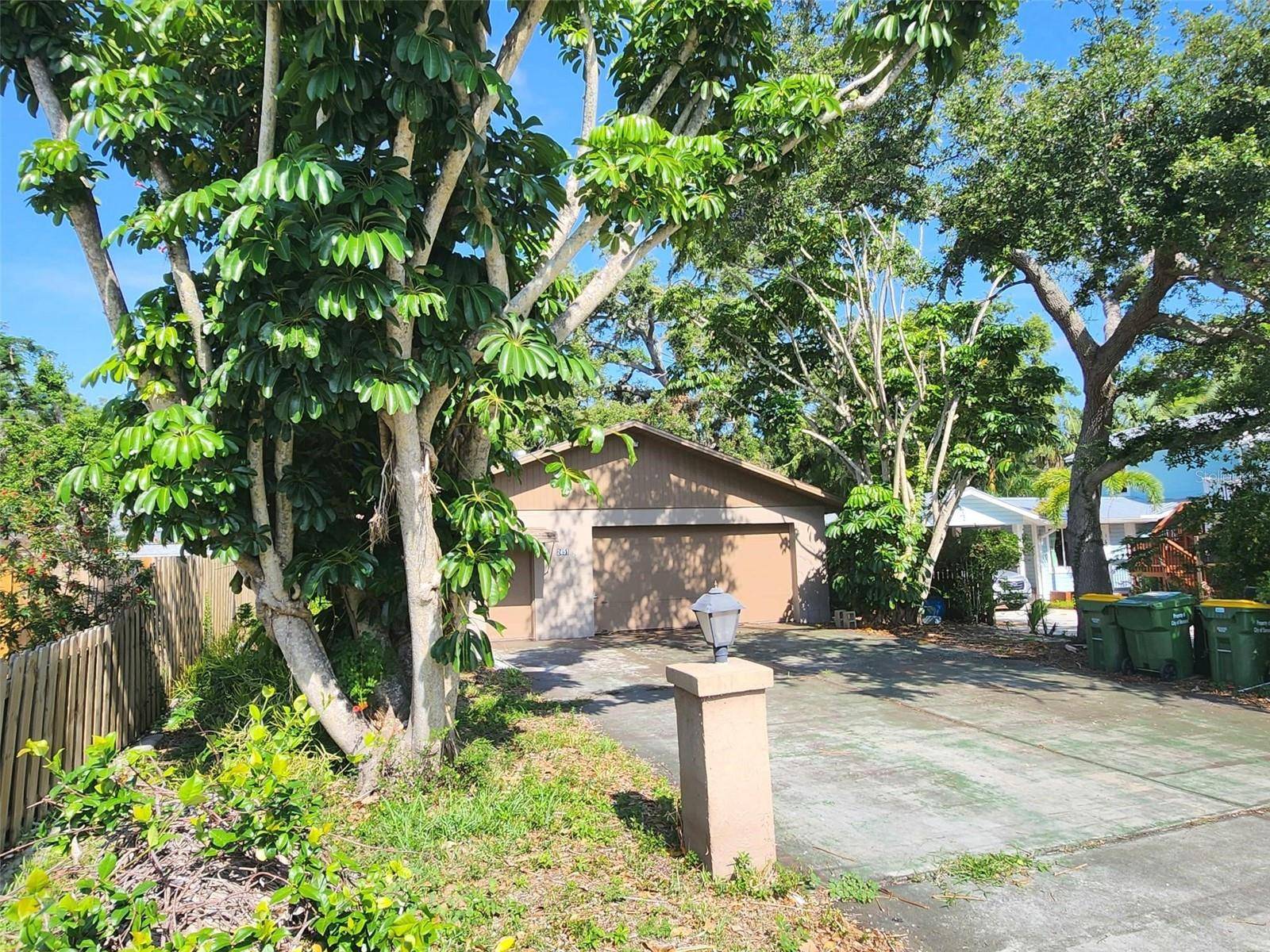 Sarasota, FL 34234,2451 HICKORY AVE