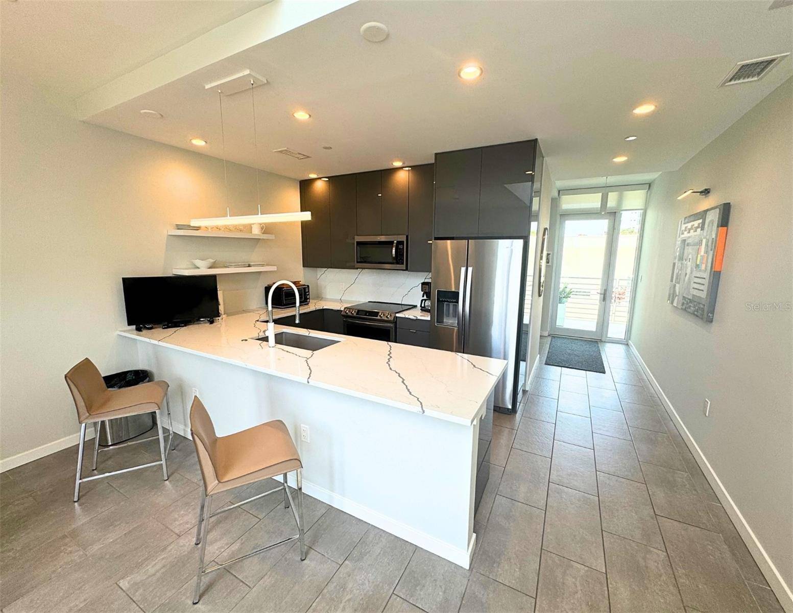Sarasota, FL 34236,1350 5TH ST #205
