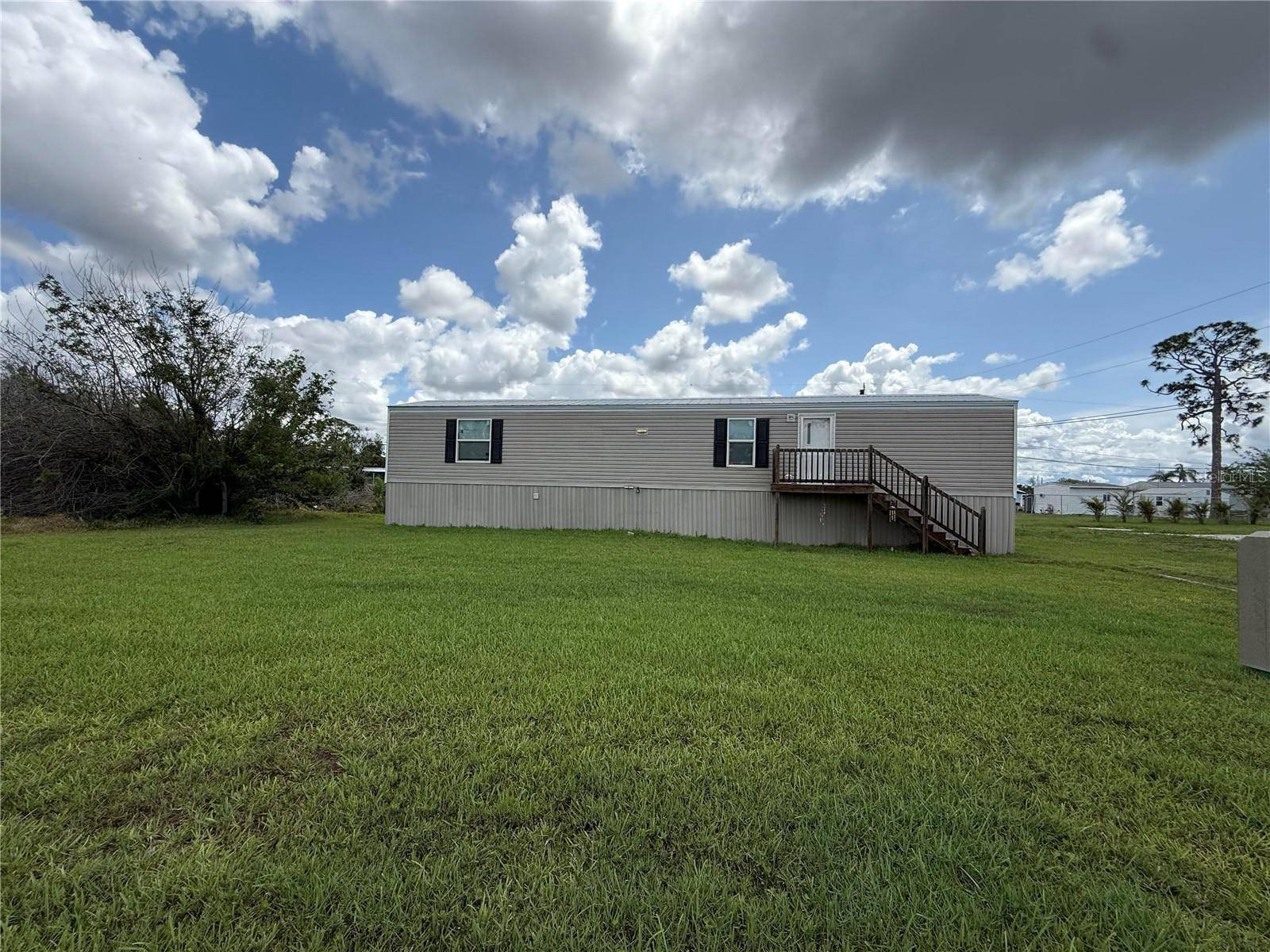 Port Charlotte, FL 33953,4104 HOLLIS AVE