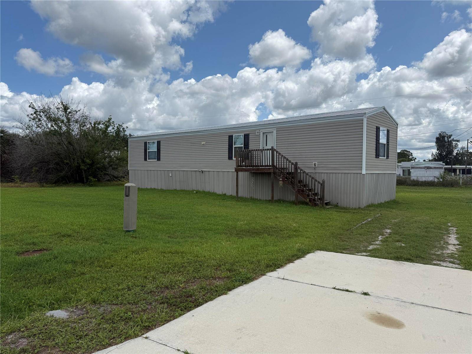 Port Charlotte, FL 33953,4104 HOLLIS AVE